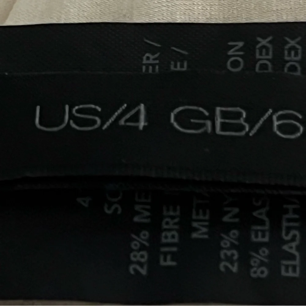 Donna Karan Sz US 4, GB 6 Ecru Silk Skirt - Picture 16 of 16